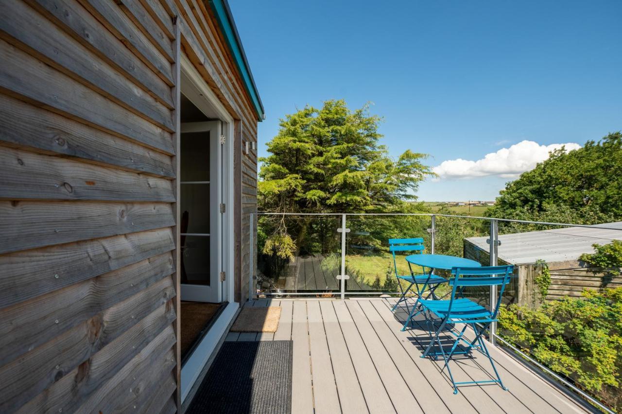 Converted Hay-Loft With Stunning Countryside Views Хавърфордуест Екстериор снимка